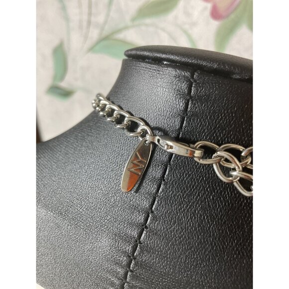 NY Silver Tone Statement Necklace With Geometric Scroll Flower Design - Picture 3 of 5